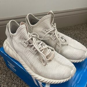 Adidas Tubular Sneakers